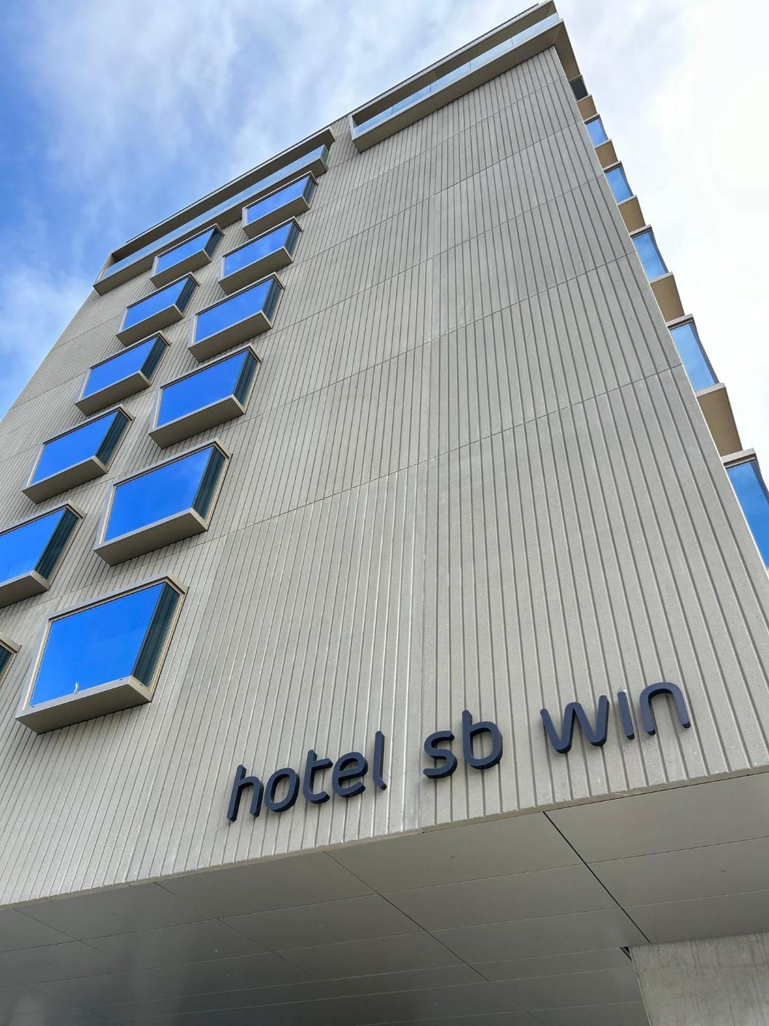 Hotel Sb Win 4 Sup Sant Feliu de Llobregat Exterior photo